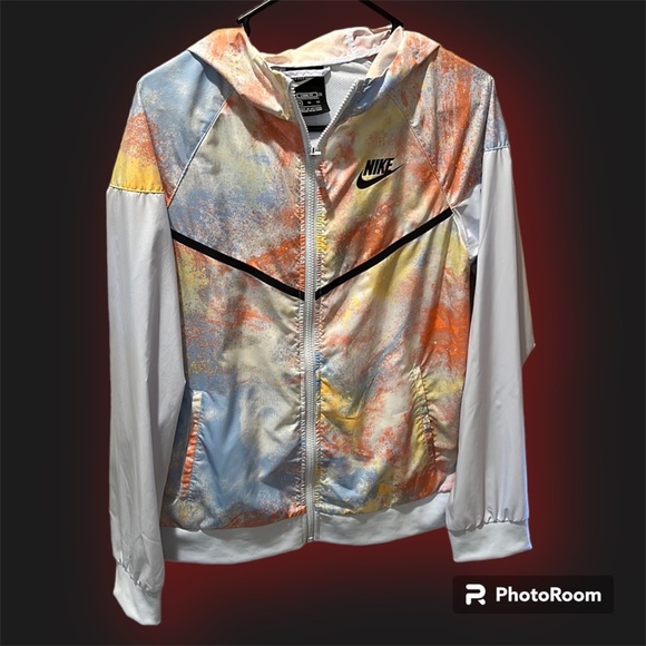 Nike Jackets & Blazers - Nike Windbreaker